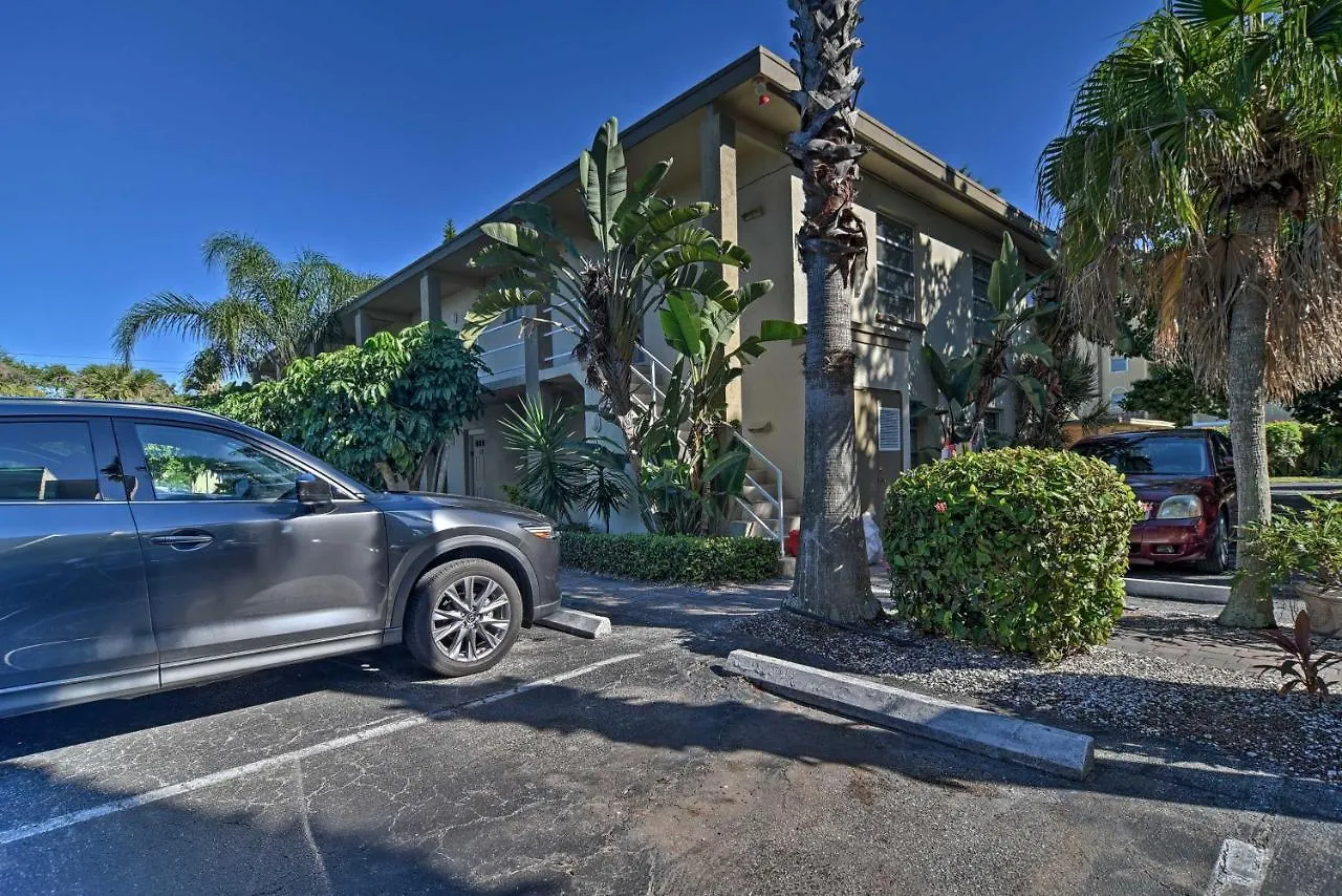 Sunny Gulf Coast Direct And Pool Access