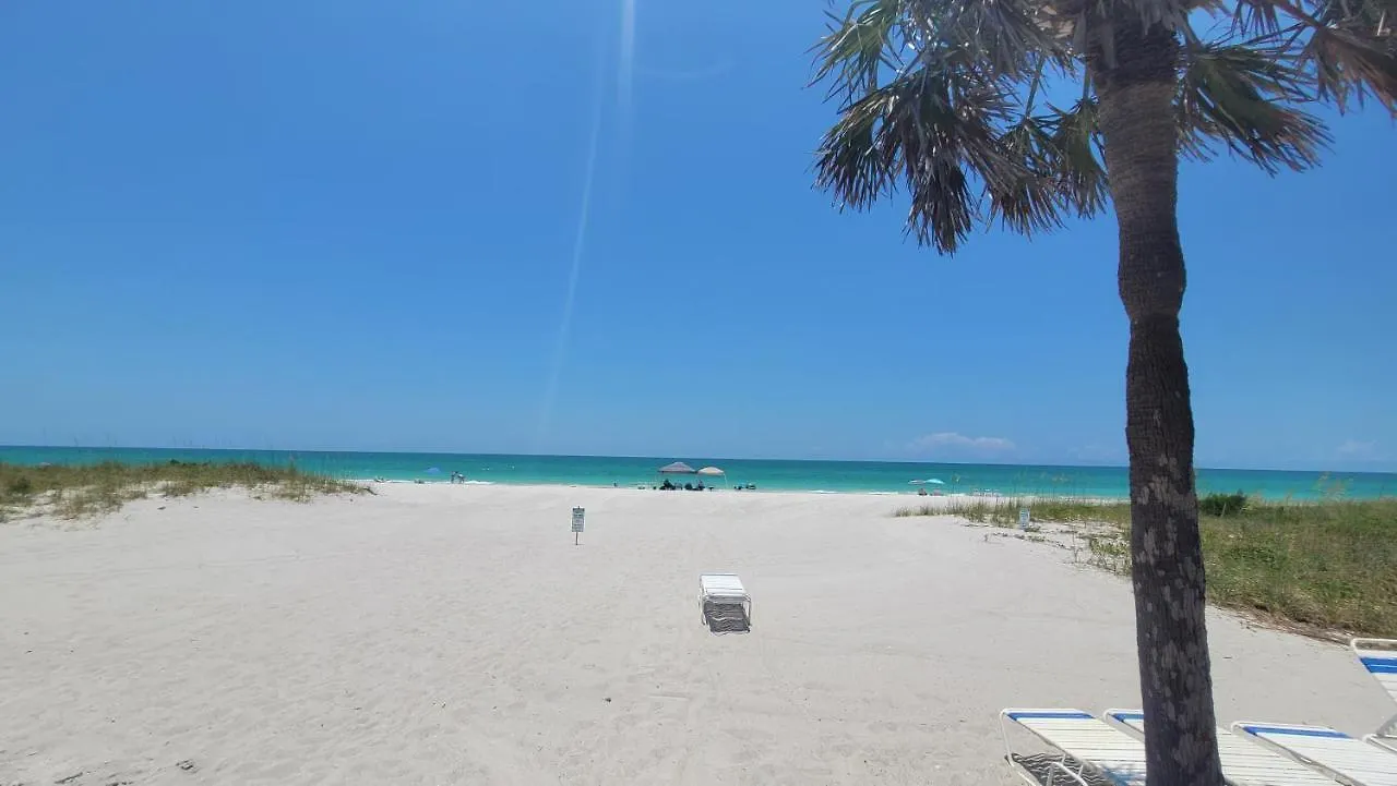 Front One Bedroom Paradise. Ground Floor. Apartment Longboat Key