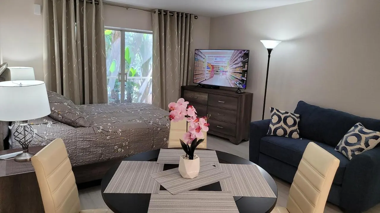 Front Paradise. Ground Floor.studio. Apartment Longboat Key