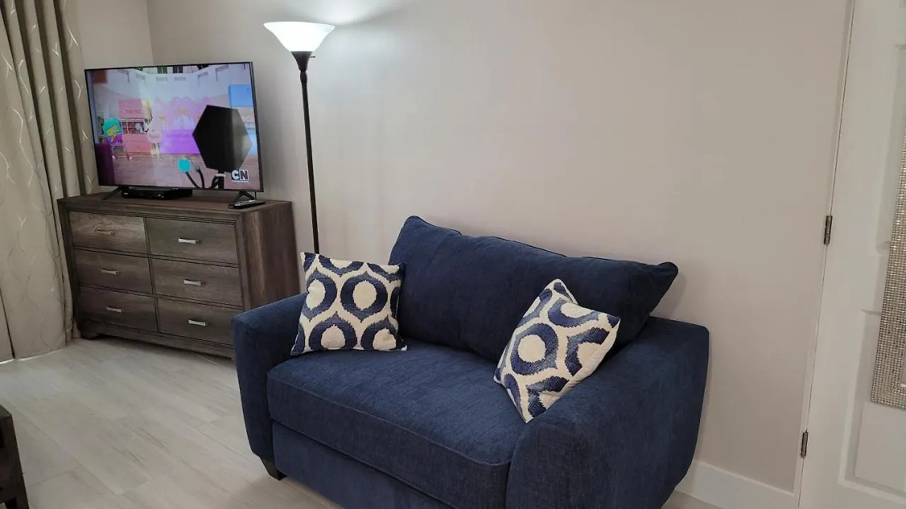 Front Paradise. Ground Floor.studio. * Longboat Key