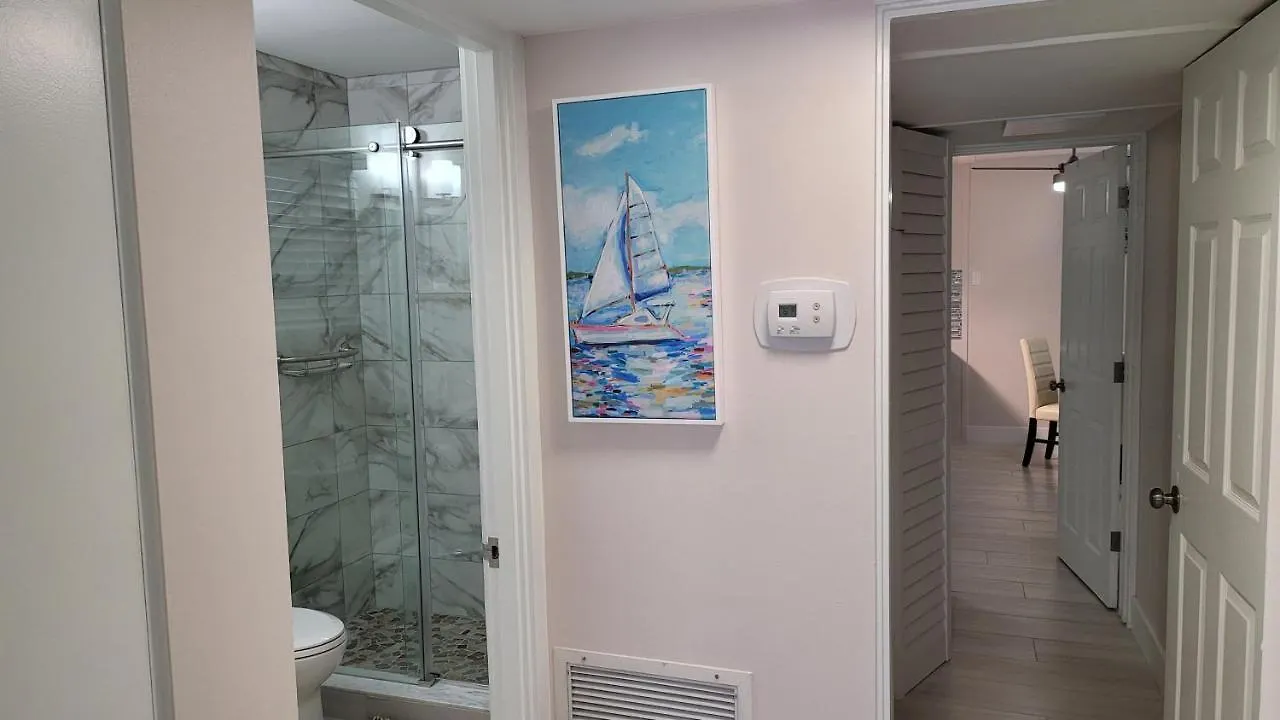 Front One Bedroom Paradise. Ground Floor. * Longboat Key
