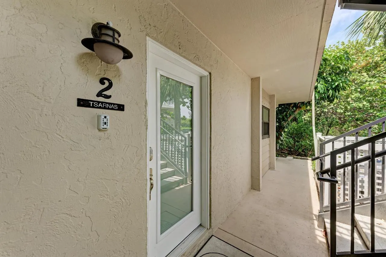 Apartment Sea Grape 2- Beachfront Longboat Key