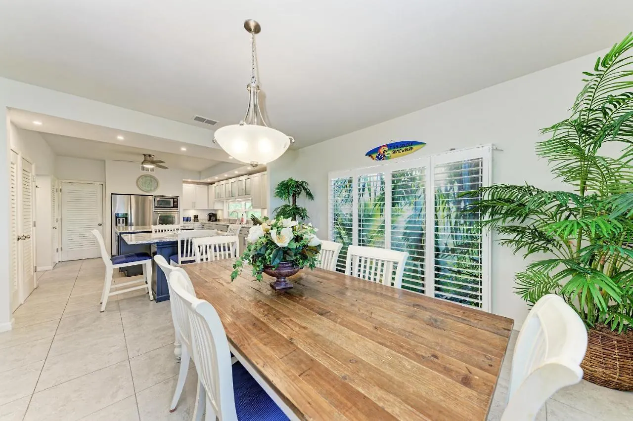 Sea Grape Inn8- Beachfront * Longboat Key