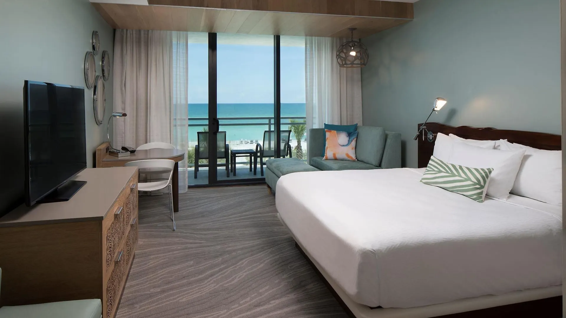 Zota Longboat Key