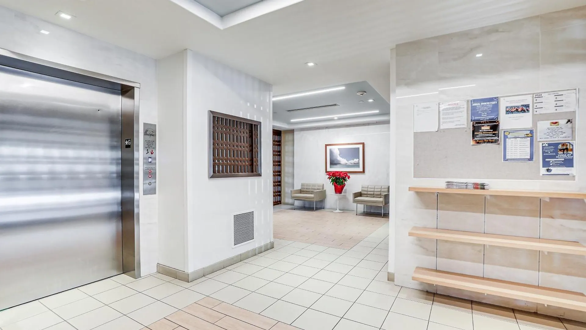 Luxury - Walk To Access! Longboat Key