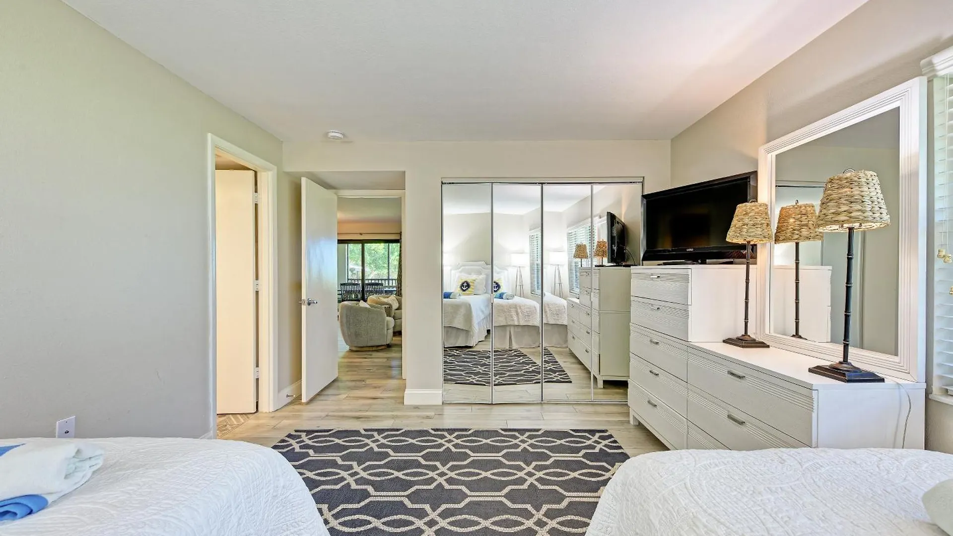 Apartment Sea Grape 1- Beachfront