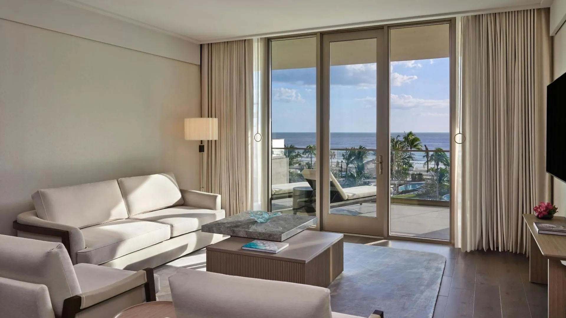 Hotel The St Regis Longboat Key