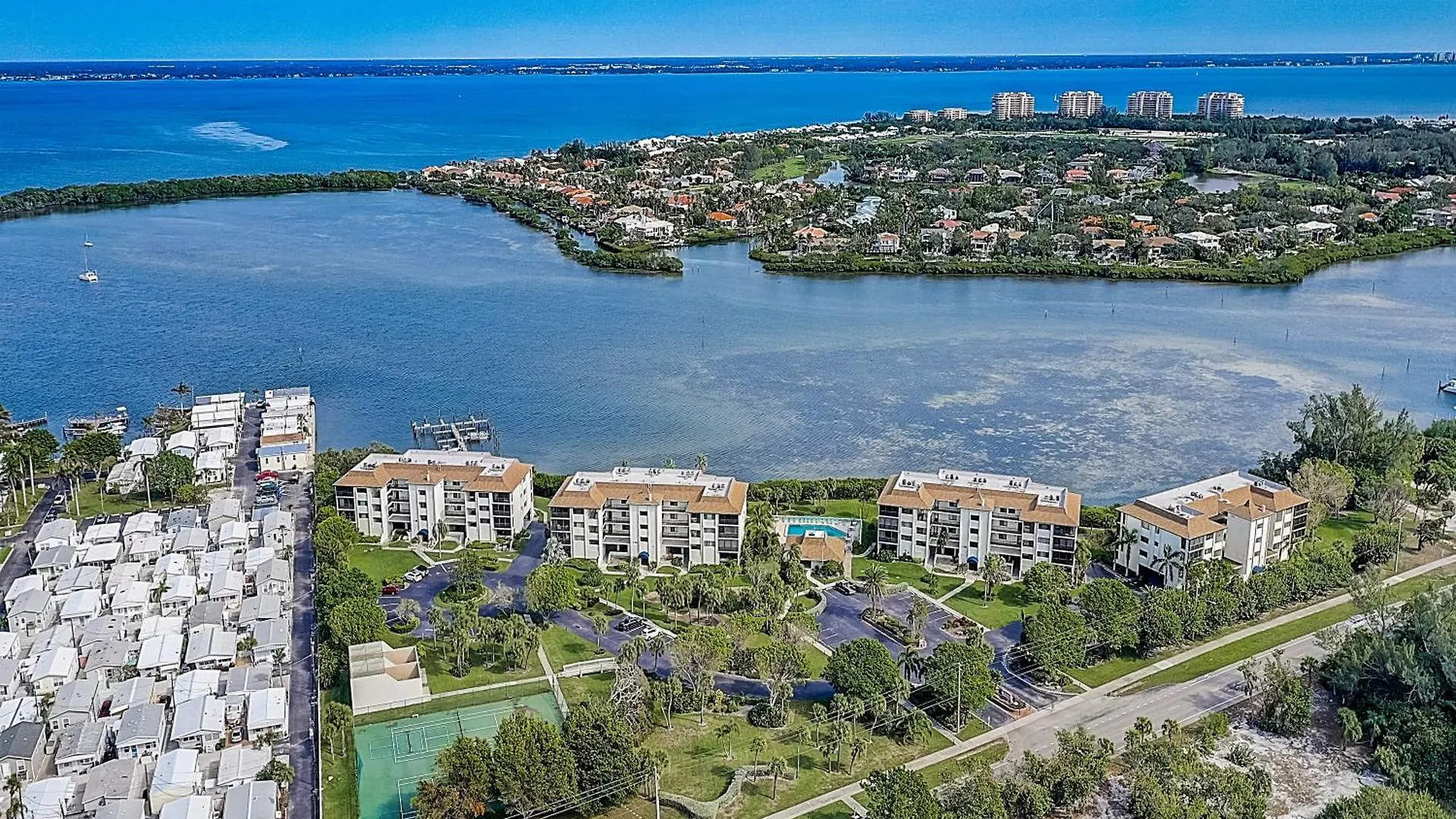 Buttonwood Bliss Apartment