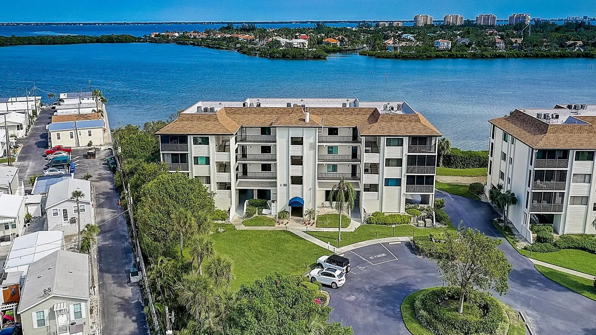 Apartment Buttonwood Bliss