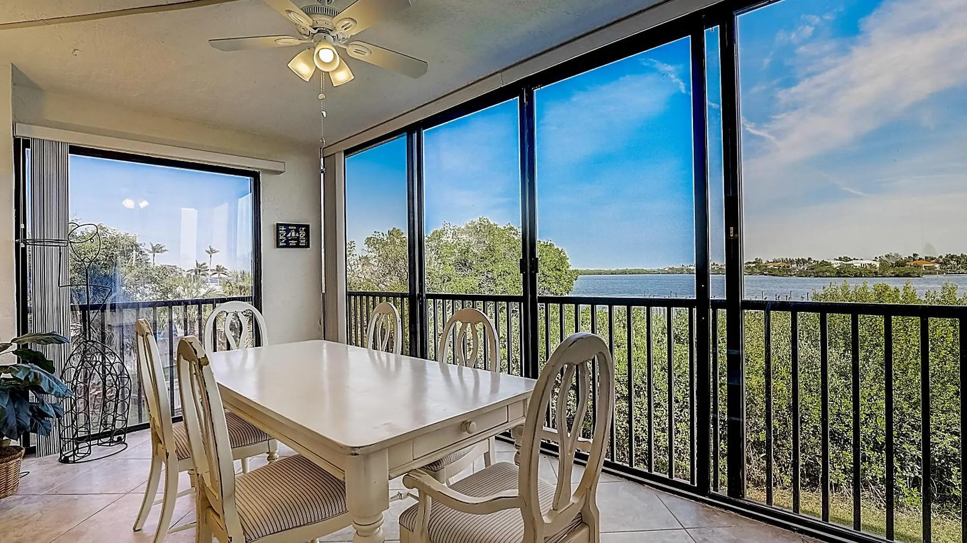 Buttonwood Bliss Apartment Longboat Key