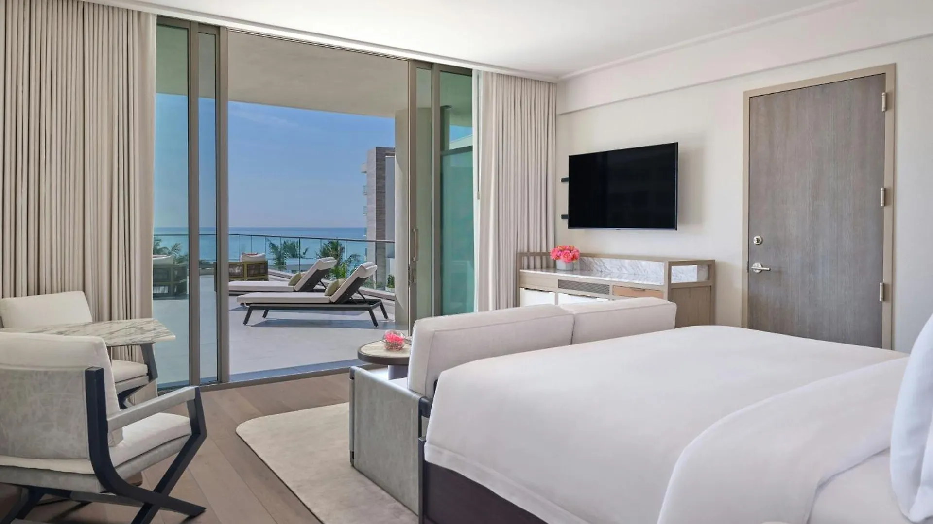 Hotel The St Regis Longboat Key