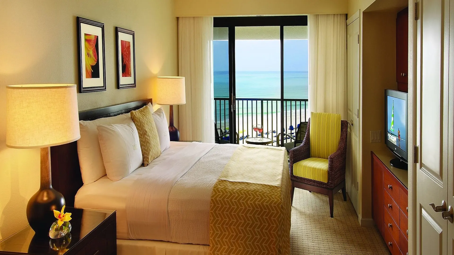 Resort At Club Longboat Key