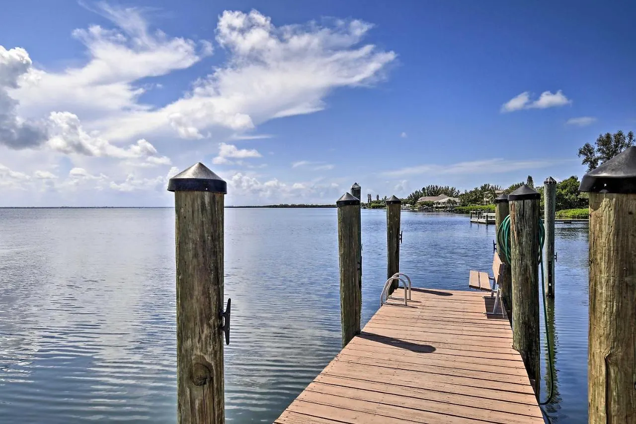 Escape - Walk To The Beach! Longboat Key