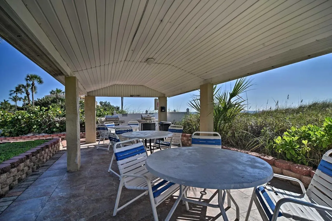 Sunny Gulf Coast Direct And Pool Access Vila *