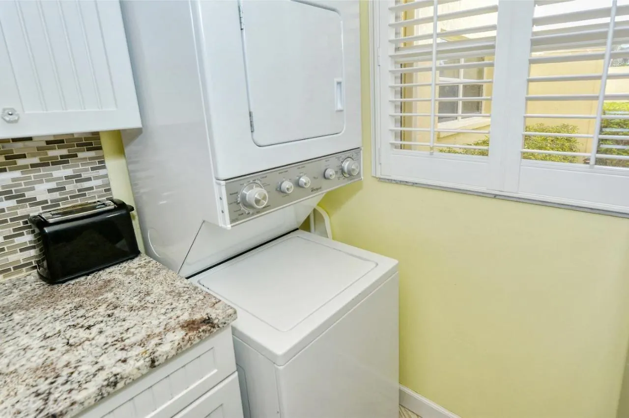 Laplaya 105b-relax On The Balcony And Watch The Dolphins Swim By And The Pelicans Dive! * Longboat Key