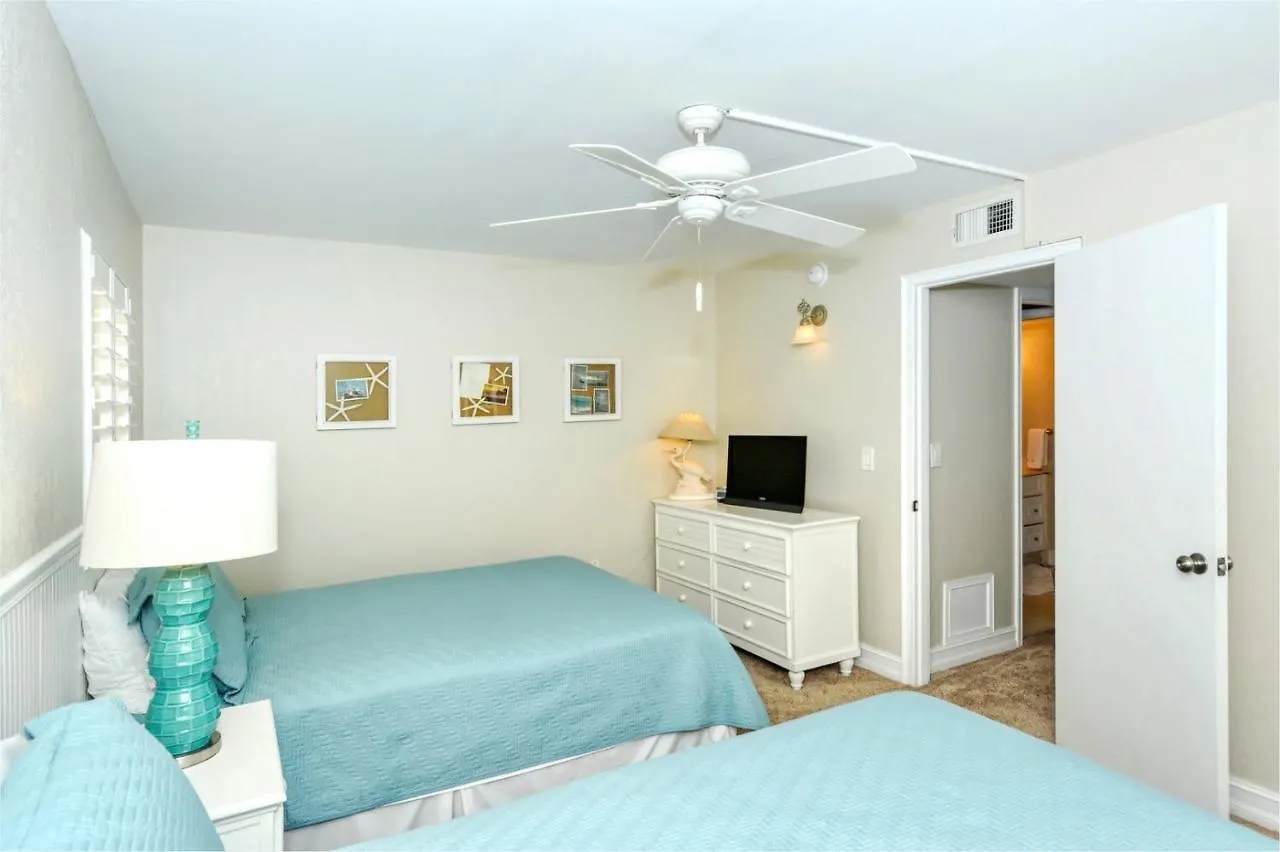Apartment Laplaya 102b-directly On The With The Warm Gulf Waters Waiting! *
