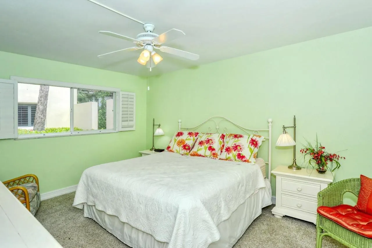 Apartment Laplaya 103a Time To Relax Enjoy The Peaceful, Private Just A Shells Throw From Your Door Longboat Key