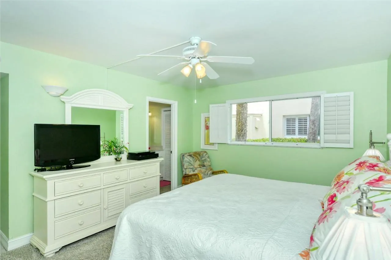 Apartment Laplaya 103a Time To Relax Enjoy The Peaceful, Private Just A Shells Throw From Your Door Longboat Key