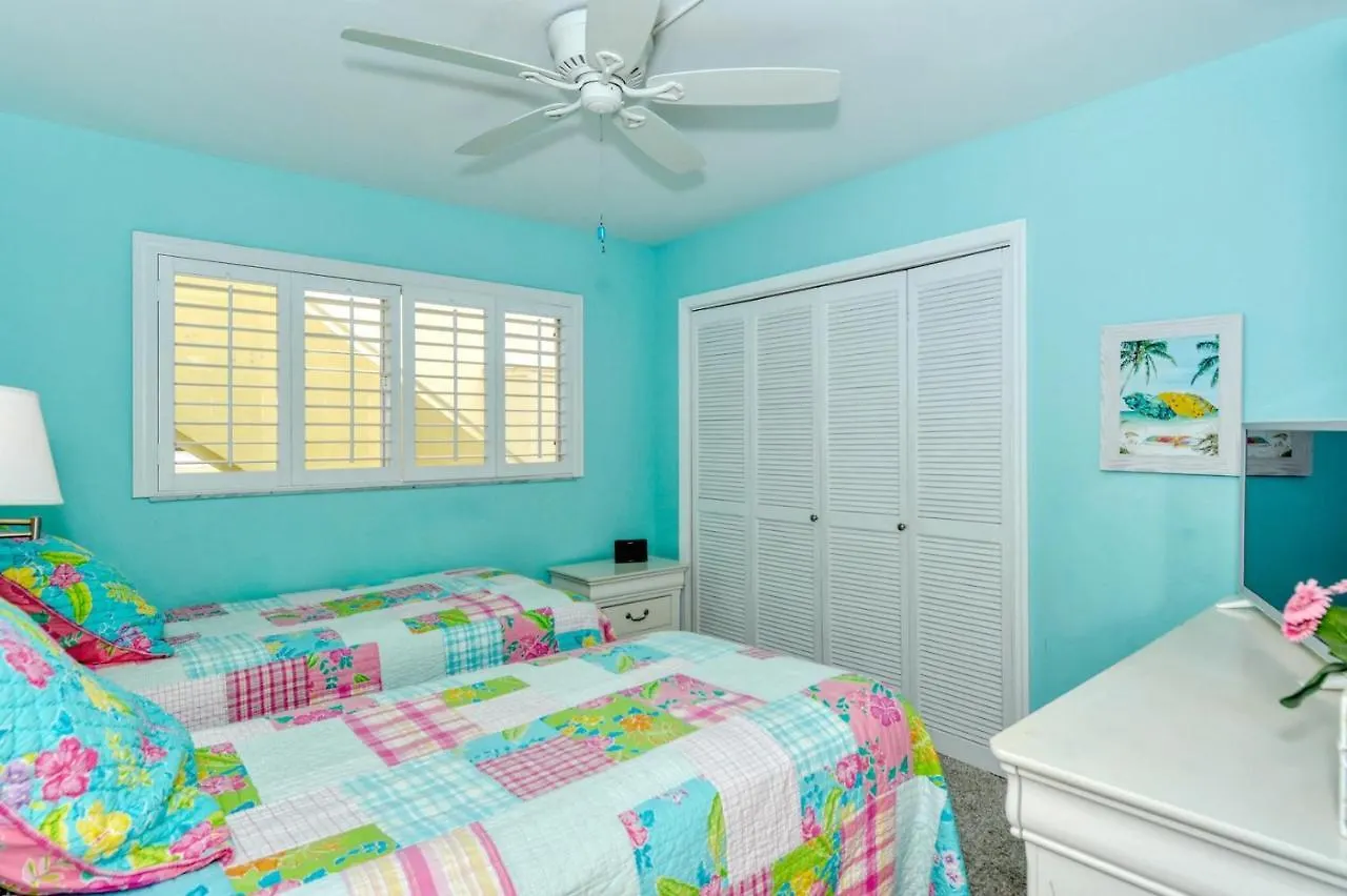 Apartment Laplaya 103a Time To Relax Enjoy The Peaceful, Private Just A Shells Throw From Your Door *