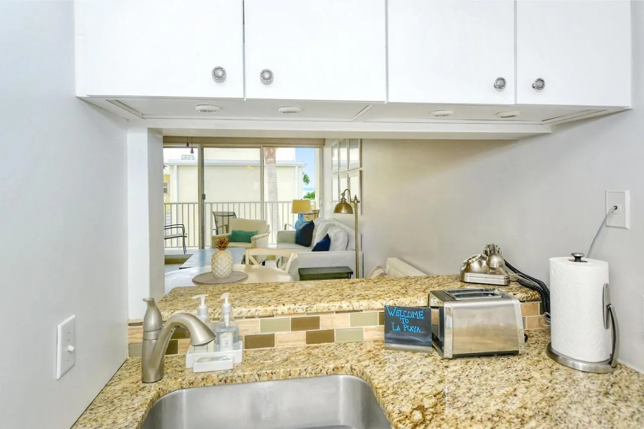 Laplaya 202e Catch The Gentle Gulf Breezes On Your Private Balcony Beneath The Swaying Palms * Longboat Key