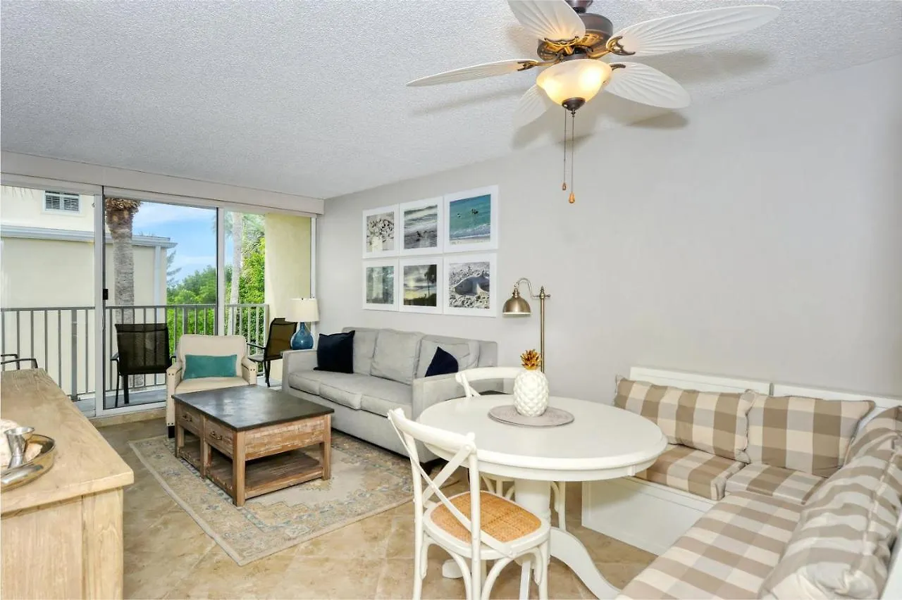 Laplaya 202e Catch The Gentle Gulf Breezes On Your Private Balcony Beneath The Swaying Palms *