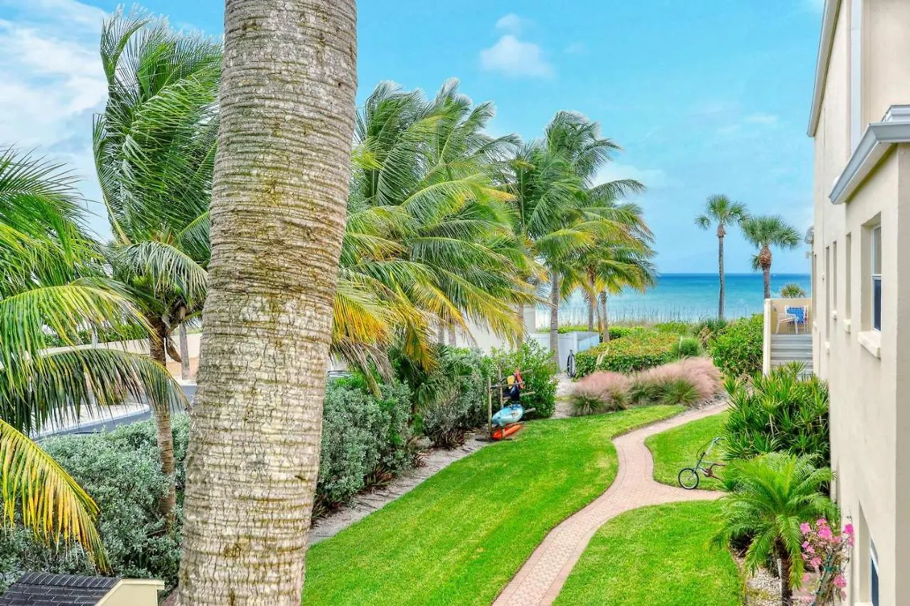 Laplaya 201e Nestled In The Palms Just Steps From The Pool *