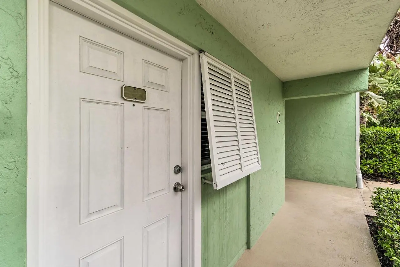 Apartment Gulf Getaway With Porch And Direct Access! Longboat Key