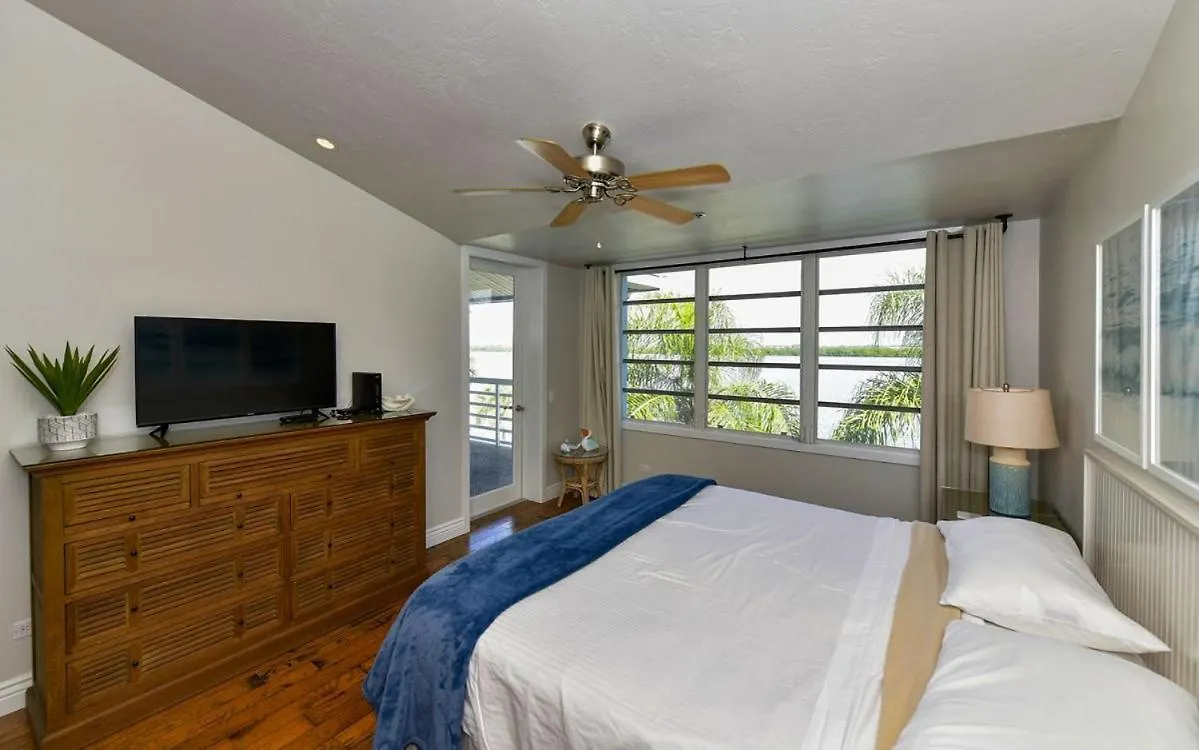 Harbor Club 305 Apartment Longboat Key