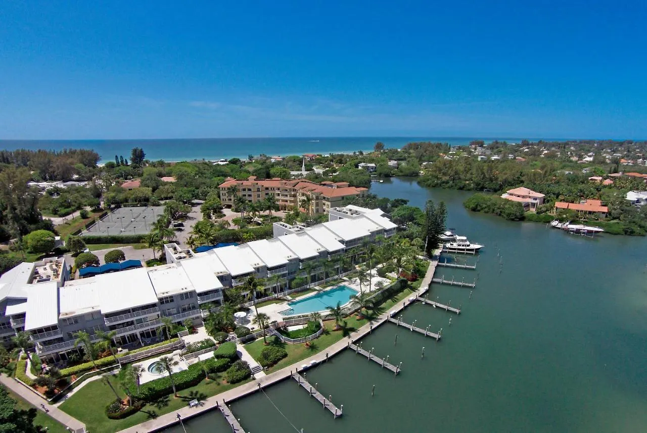 Harbor Club 305 Apartment