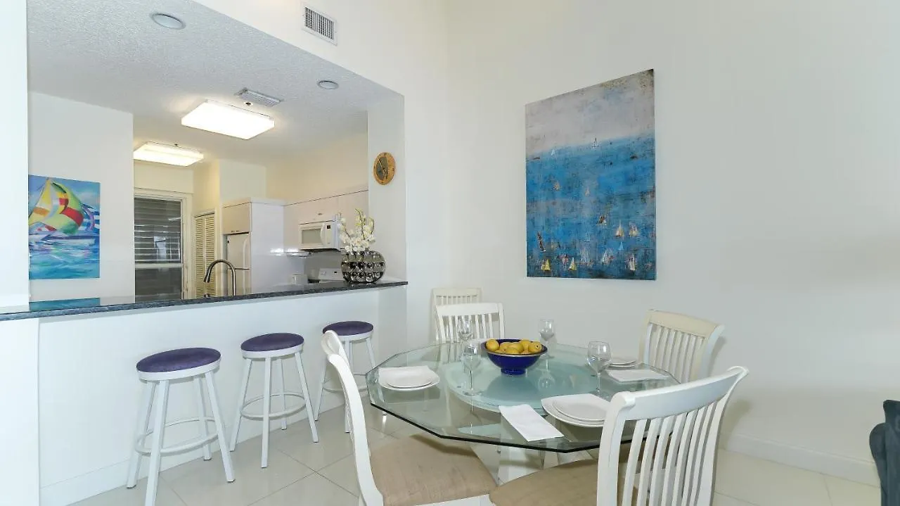 Harbor Club 309 Apartment
