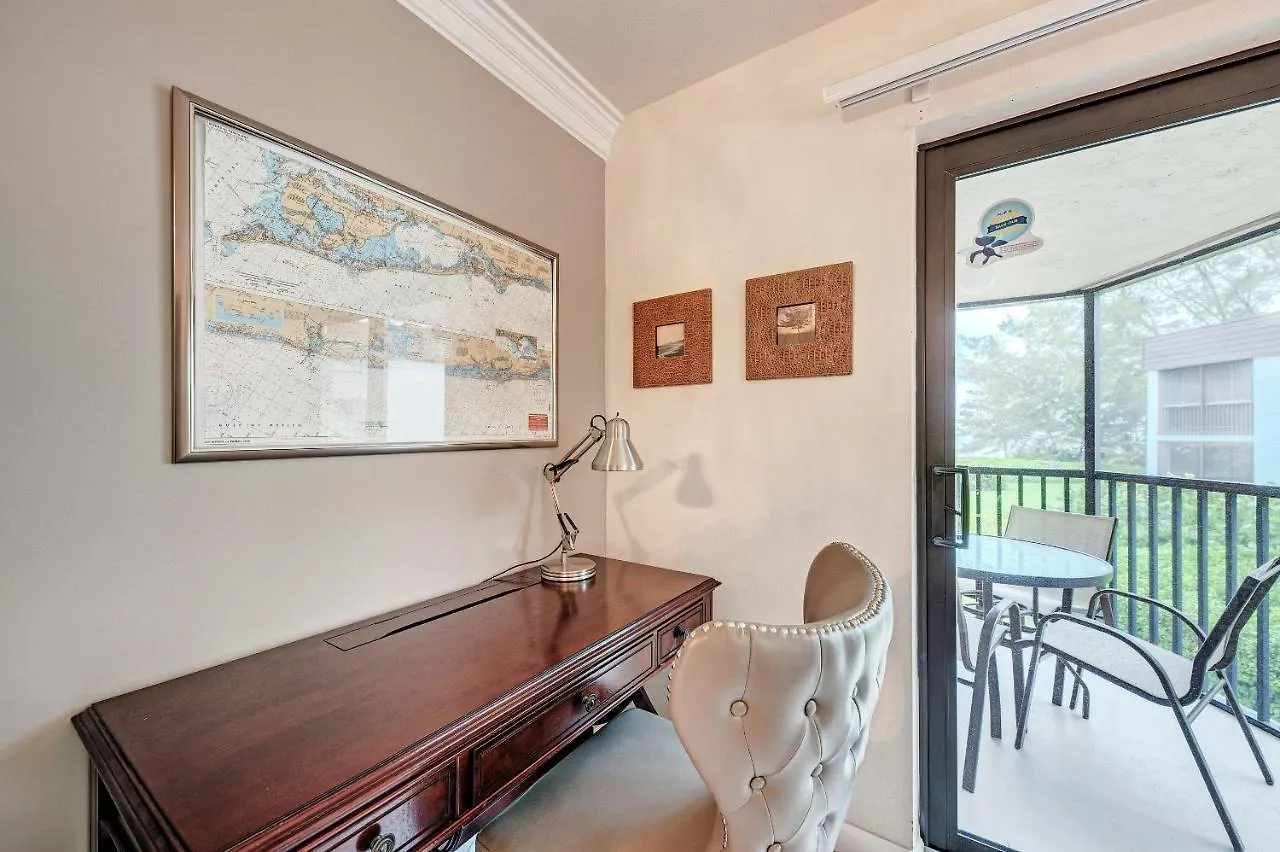 Sea Grape 5- Beachfront Apartment *
