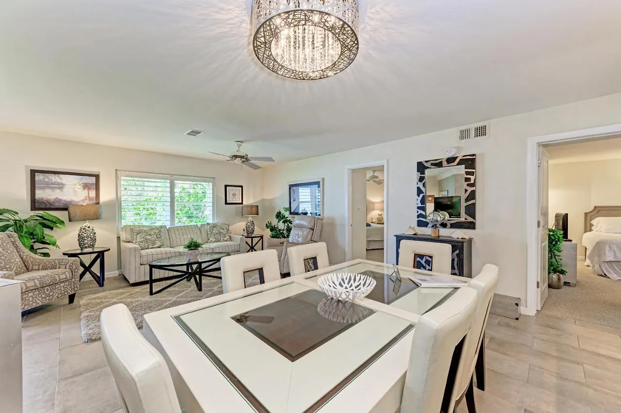 Apartment Sea Grape 5- Beachfront Longboat Key