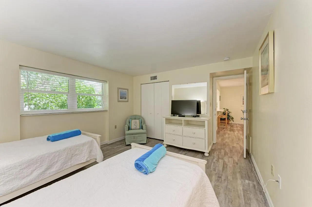 Sea Grape 3 - Beachfront Longboat Key