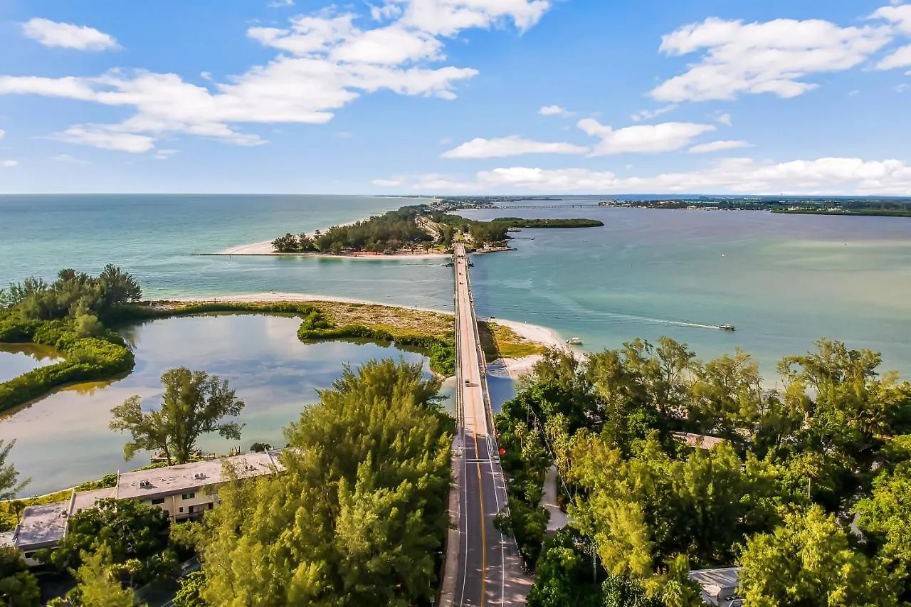 Holiday home To Bay View *