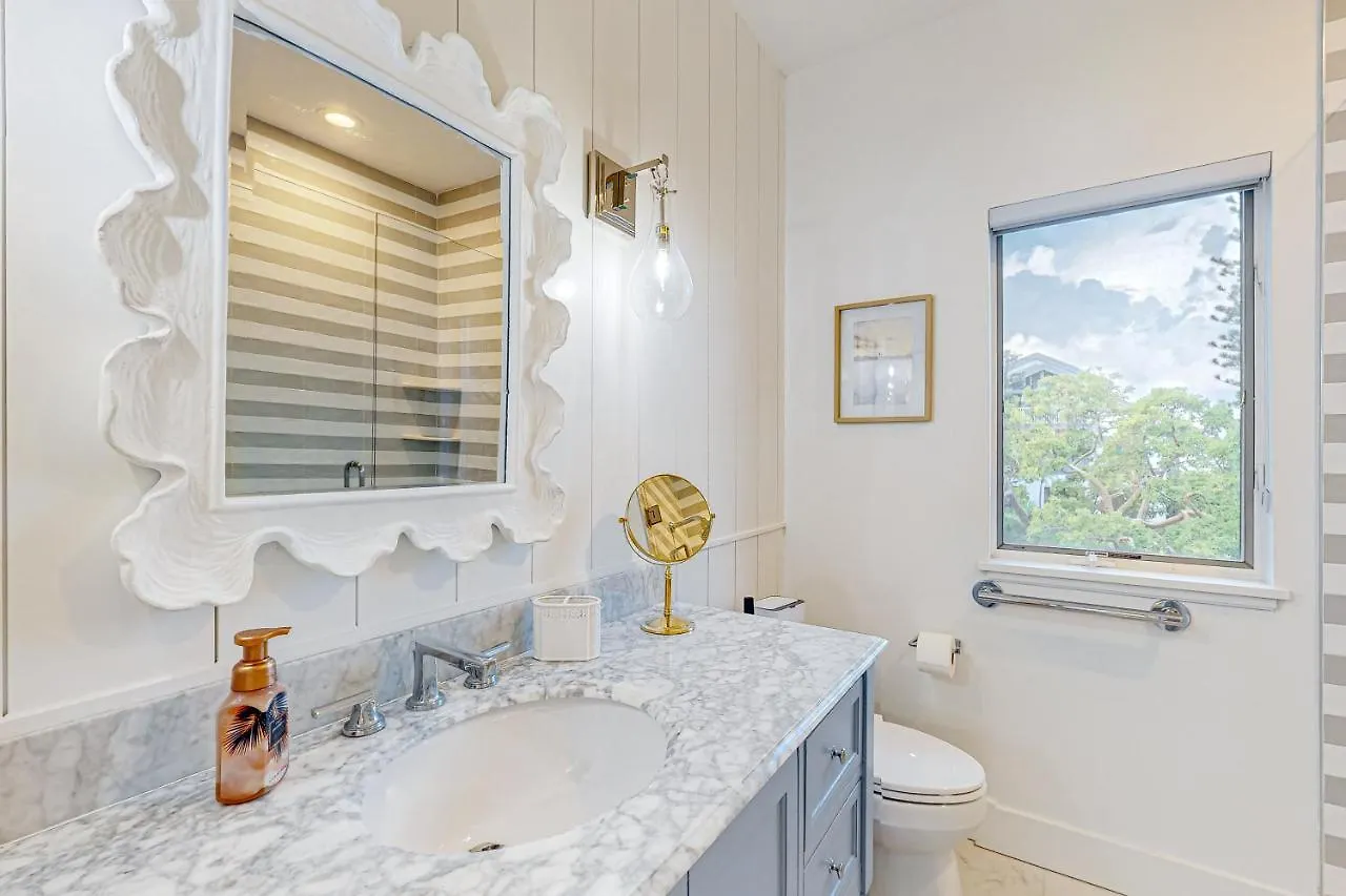 To Bay View Holiday home *