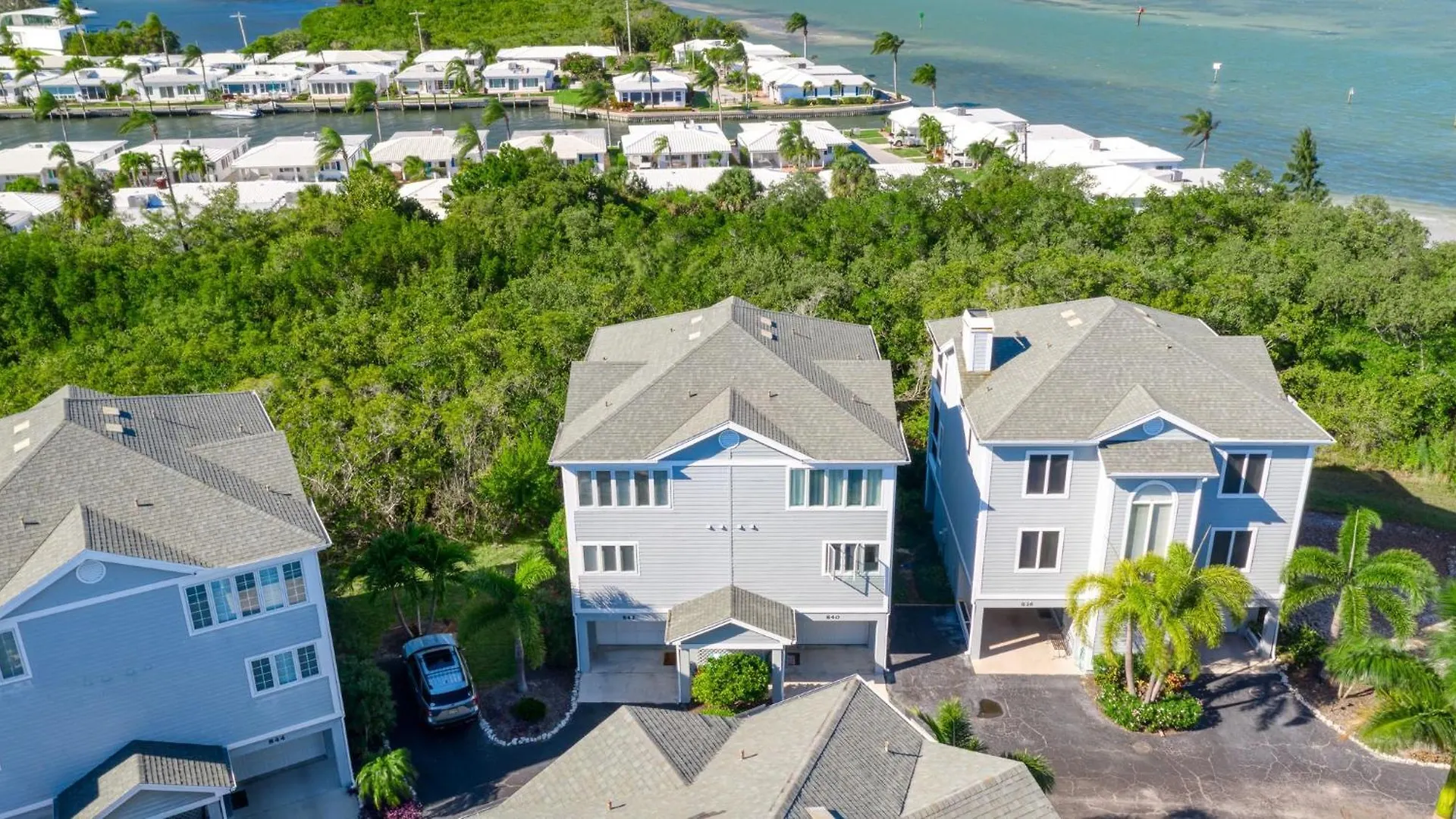 The Tree House! Beautiful Townhome In With Great Amenities Surrounded By Nature! Longboat Key