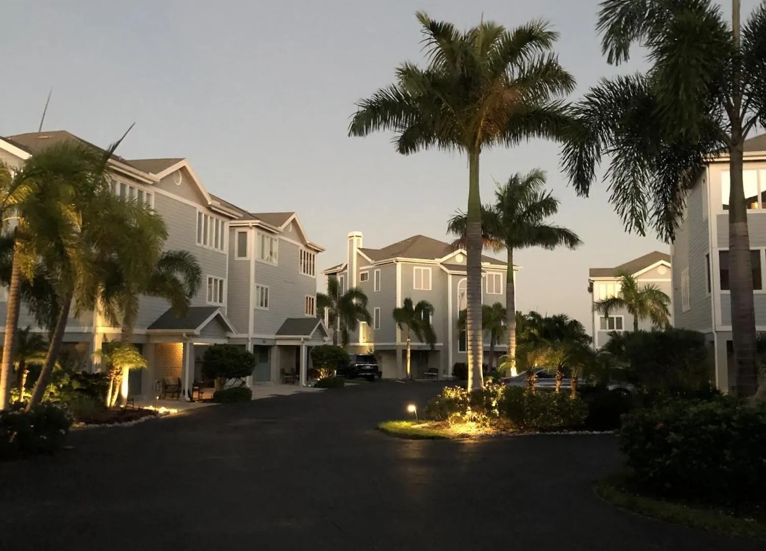 The Tree House! Beautiful Townhome In With Great Amenities Surrounded By Nature! * Longboat Key
