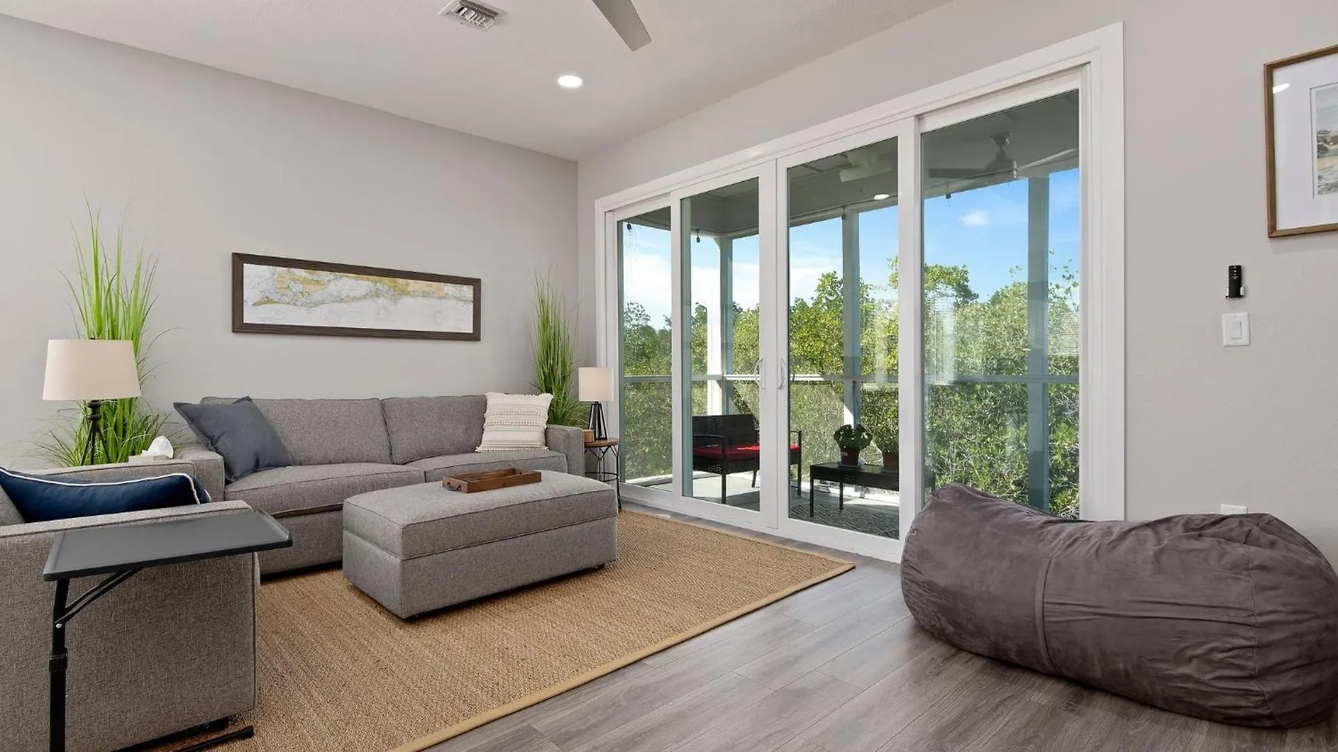 The Tree House! Beautiful Townhome In With Great Amenities Surrounded By Nature! *