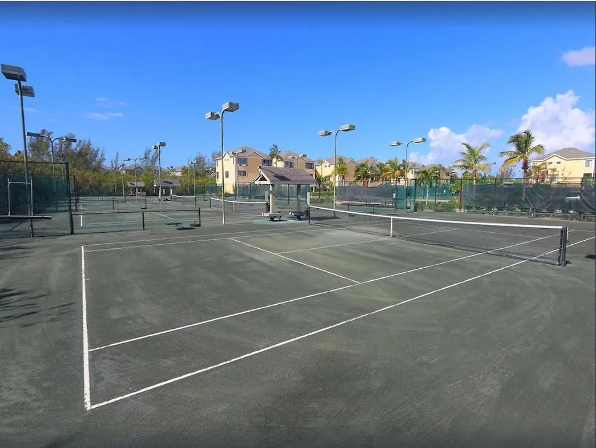 The Tree House! Beautiful Townhome In With Great Amenities Surrounded By Nature! Holiday home Longboat Key
