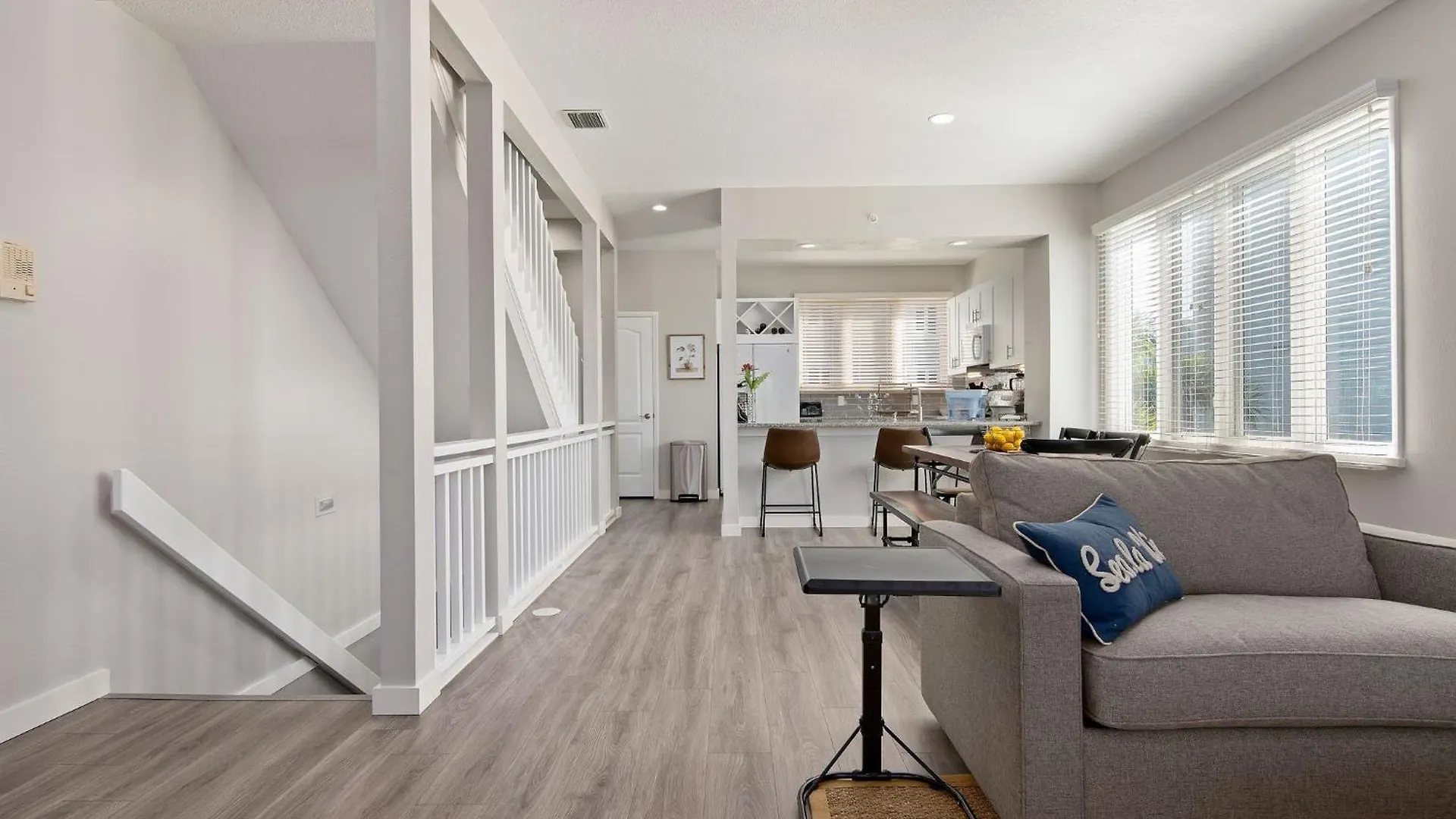 The Tree House! Beautiful Townhome In With Great Amenities Surrounded By Nature! *