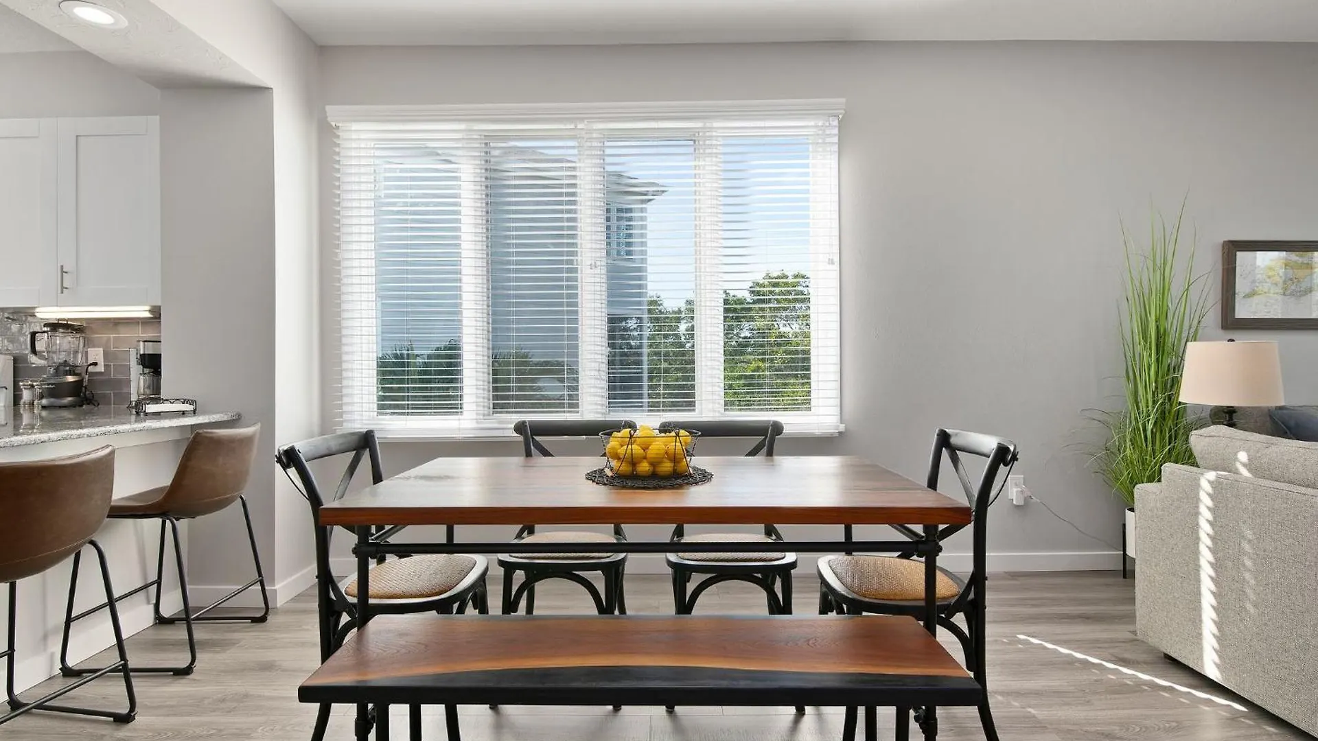 The Tree House! Beautiful Townhome In With Great Amenities Surrounded By Nature! * Longboat Key