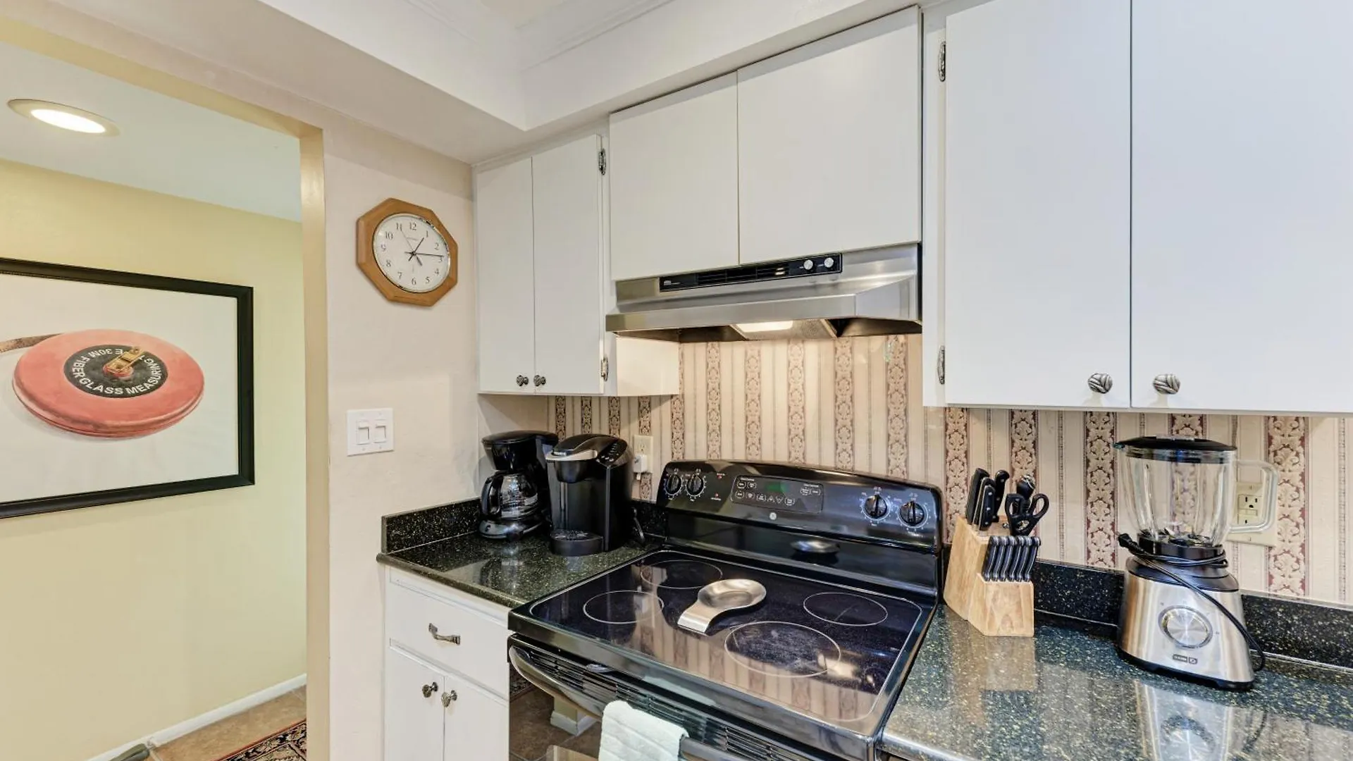 Apartment Sea Grape 4- Beachfront *