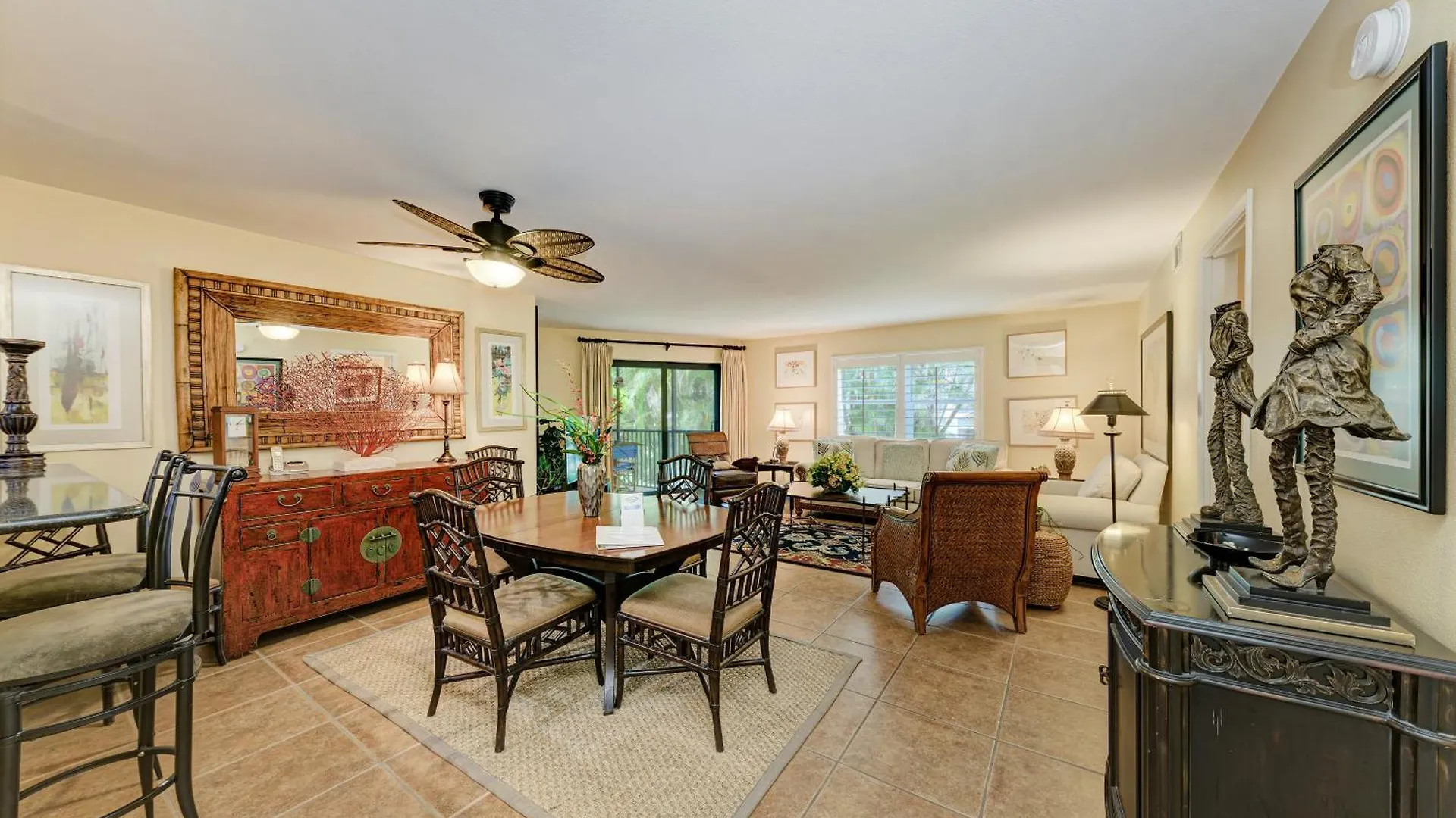 Sea Grape 4- Beachfront Apartment Longboat Key