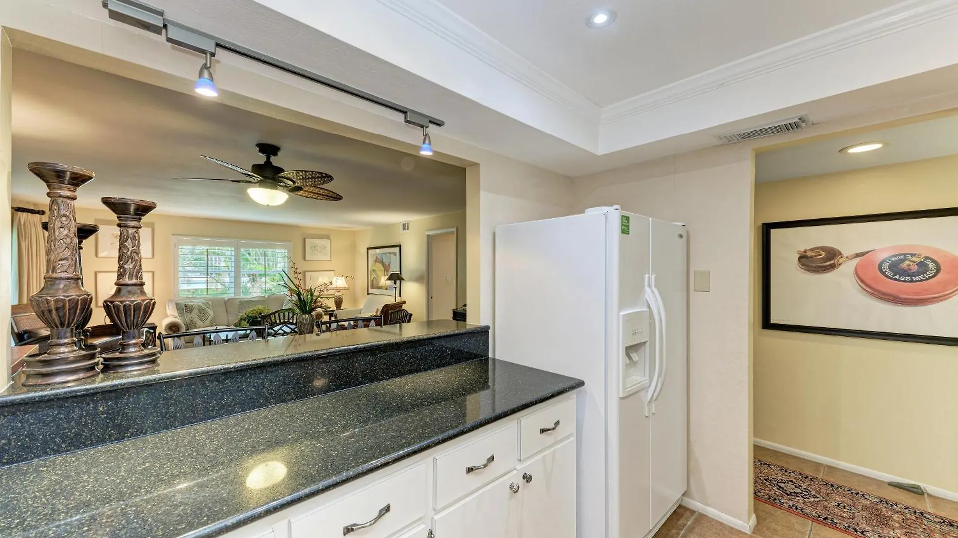 Sea Grape 4- Beachfront Longboat Key
