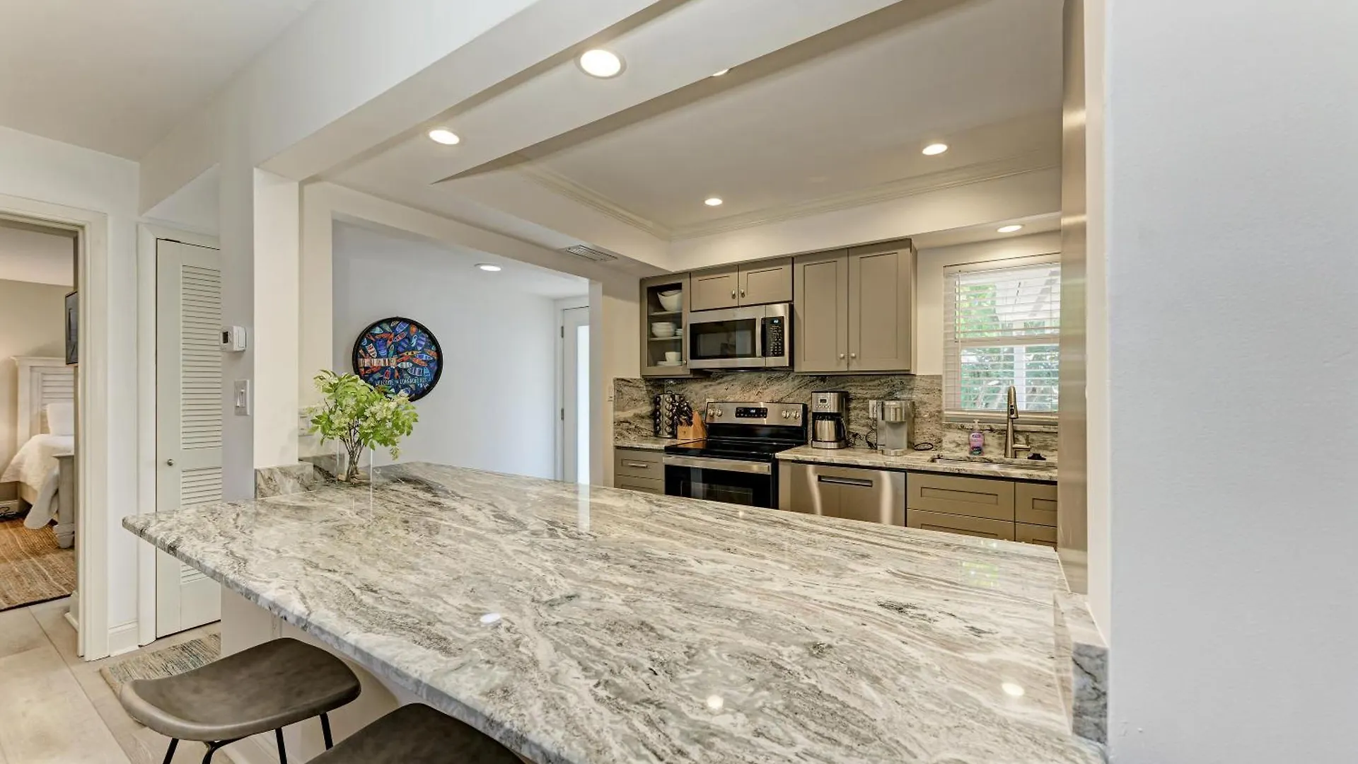 Sea Grape 7 - Beachfront Longboat Key