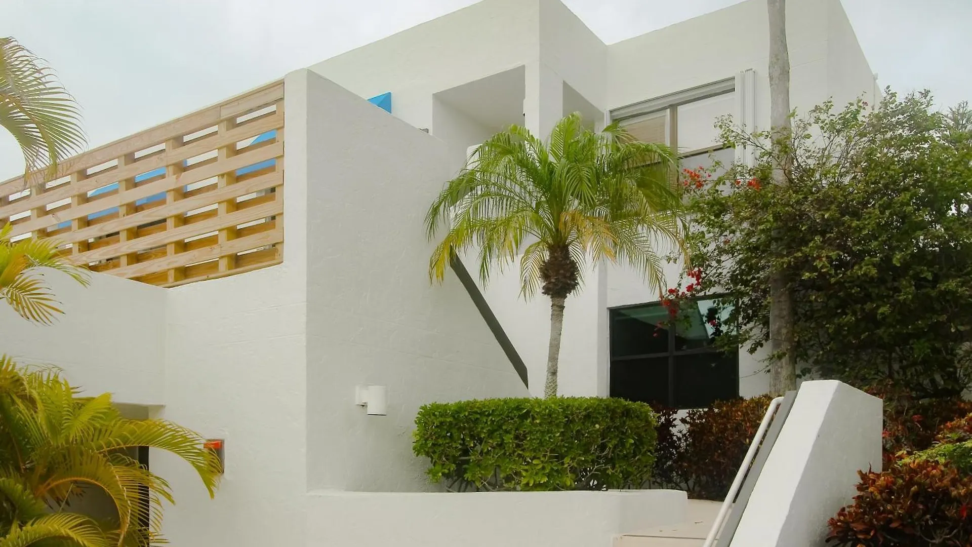 Island Breeze Sanctuary *