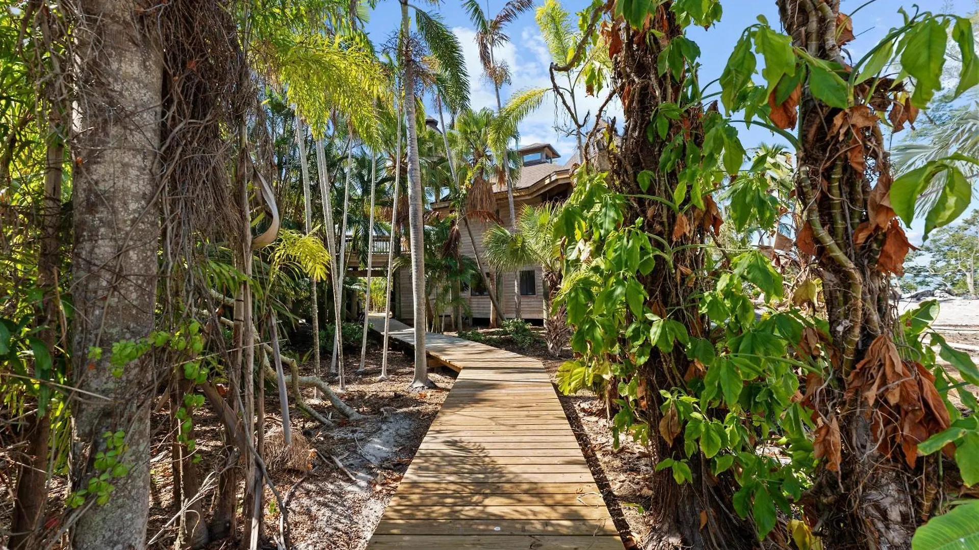 Moku * Longboat Key