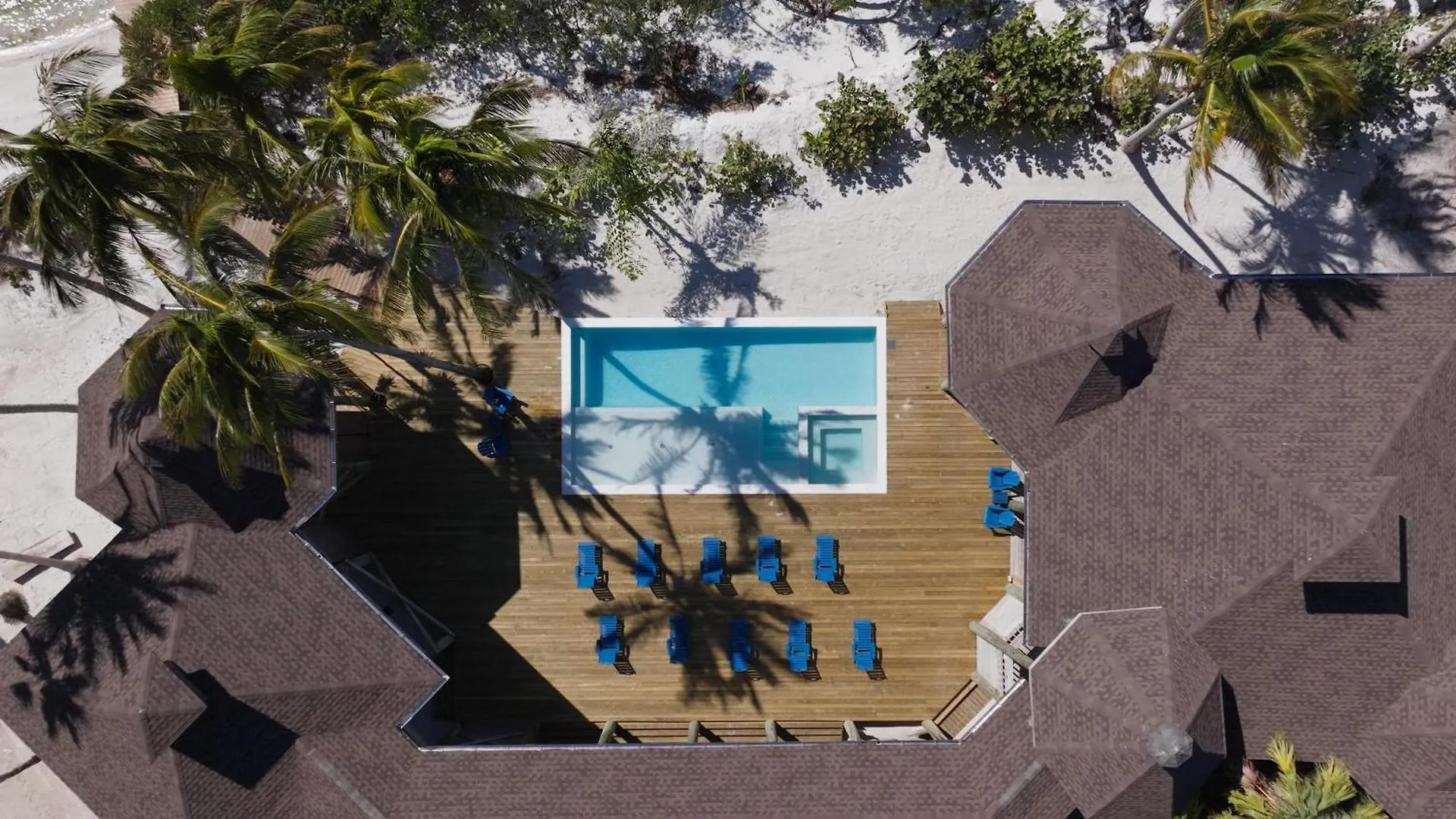 Moku Longboat Key