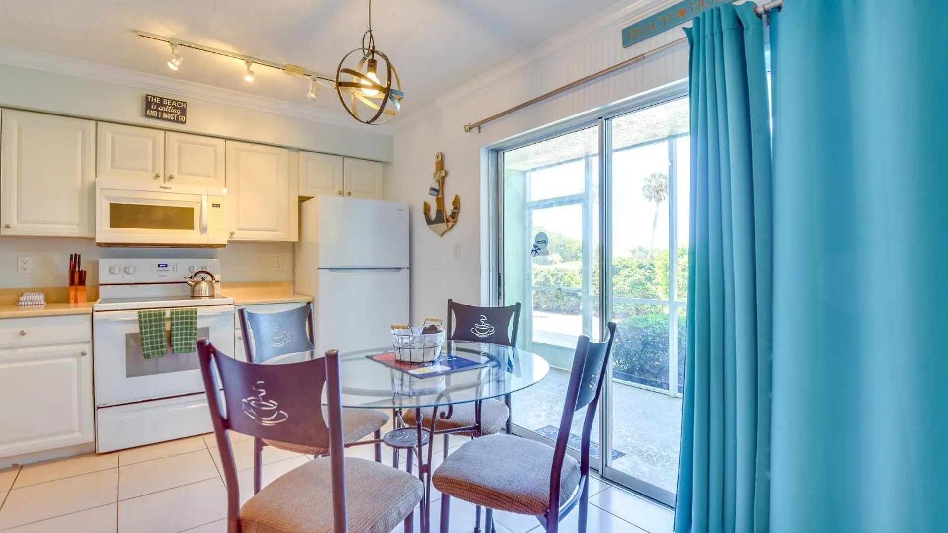 Gulf Getaway With Porch And Direct Access! * Longboat Key