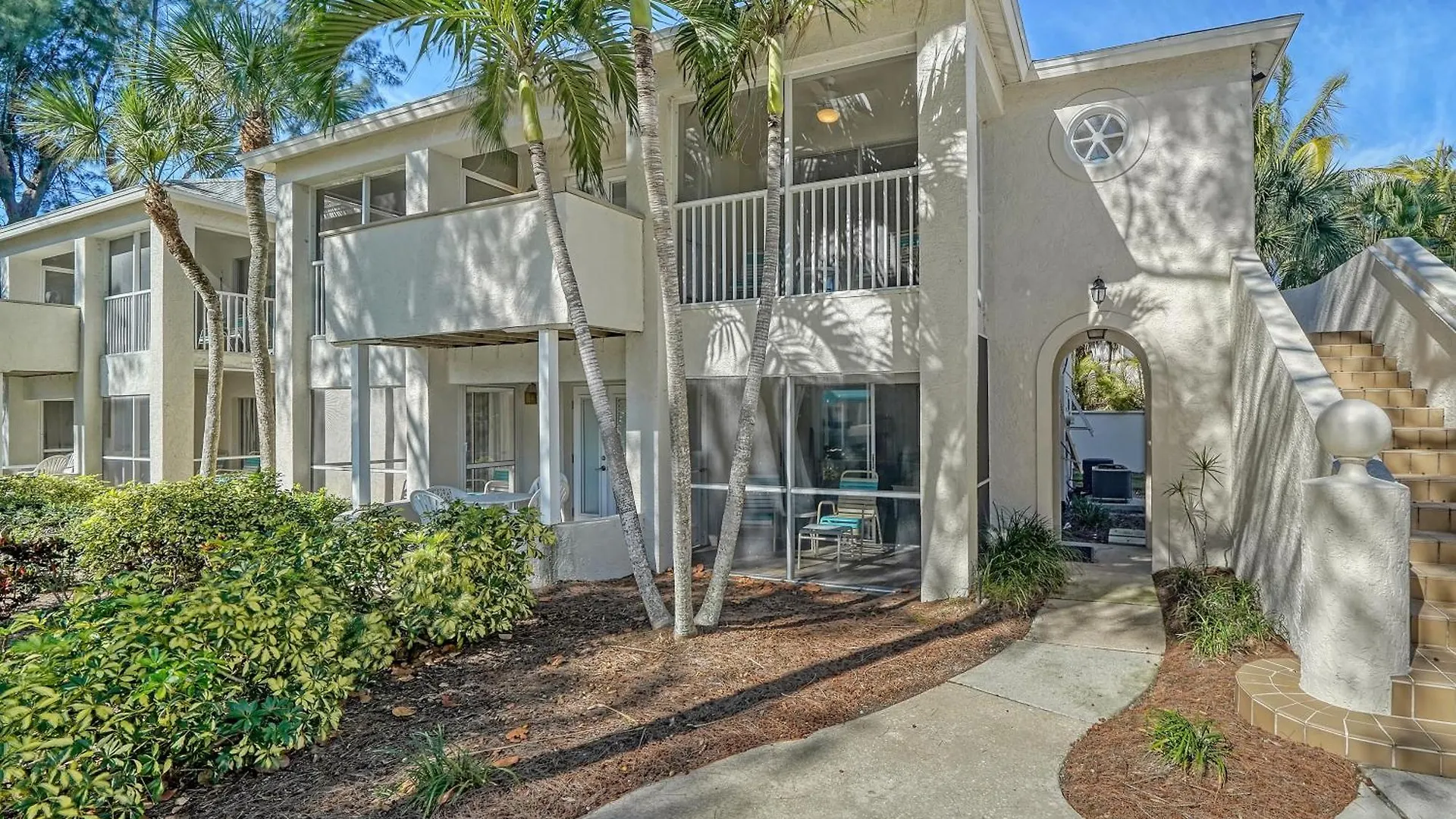 White Sands Of Longboat Apartment